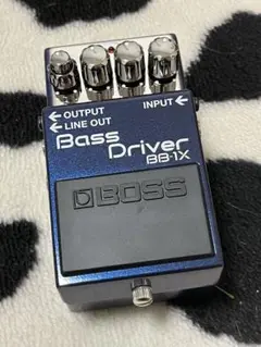 購入直後です。BOSS BB-1X Bass Driver
