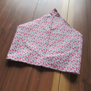 ハンドメイド＊幾何学模様の三角巾 自分で着用できる 年長～小学校低学年向き＊