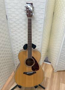 #6216(【美中古品】YAMAHA FS720S ヤマハ アコースティックギター（ケース/スタンド付）　