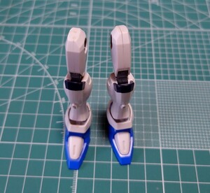 HG　フリーダムガンダム　脚部