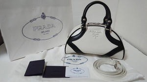 PRADA プラダ　２WAY　ボウリングバッグ　レザー