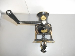 A1542　vintage Coffee mill ヴィンテージコーヒーミルNO、1