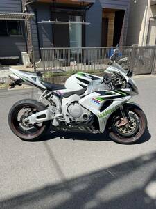 cbr1000rr sc57 前期　sc59 sc77 sc82 センダボ　cbr 