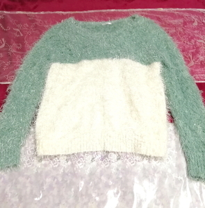 緑と白のシマシマふわふわ長袖/セーター/ニット/トップス Green and white fluffy long sleeves/sweater/knit/tops