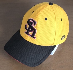 Softbank HAWKS NEWERA コラボ CAP 黄色 ニューエラ 製 キャップ 柳田 今宮 甲斐 周東 牧原 栗原 モイネロ NPB プロ 野球 好きに も 福岡