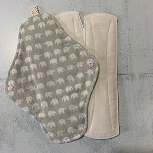 ◎ハンドメイド◎布ナプキンホルダー 26.5cmパッド2枚つき ゾウ柄 Lサイズ◎ ◎プラスナップ/無漂白ネル・Wガーゼ◎