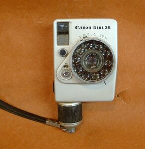 k337 Canon DIAL35 コンパクトフィルムカメラ アンティーク レトロ サイズ：約 幅7.5×高さ14.3×奥行4.5ｃｍ /60