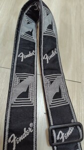 フェンダー モノグラム ストラップ中古