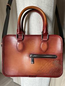 特注 Berluti UNJOUR GULLIVER Scritto Leather Shoulder Bag ベルルッティ アンジュールガリバー ショルダーバッグ レインボーパティーヌ