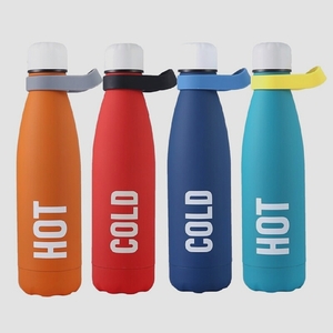 送料無料★TSQIBU 水筒 魔法瓶 ステンレス鋼 二層真空断熱 タンブラー 保温 保冷 マグ ボトル 500ml Orange
