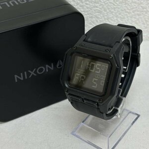 ニクソン REGULUS 18H レグルス ラバー デジタル 腕時計 腕時計 - 黒 / ブラック