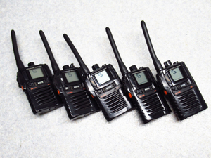 無線機 5台セット 八重洲無線 SR70A ブラック スタンダードホライゾン 特定小電力トランシーバー 特小 無線 管理6X0501H-B1