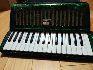 ＹＡＭＡＨＡのアコーディオン　Ａ－３２Ｂ