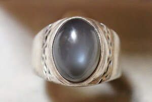 1641 海外製 天然ムーンストーン リング 指輪 ヴィンテージ アクセサリー SILVER 925刻印 アンティーク 天然石 色石 宝石 カラーストーン