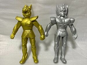 ソフビ人形 フィギュア◯ バンダイ聖闘士星矢 ペガサス&キグナス ゴールド、シルバーver.2体セット◯Tgg46r