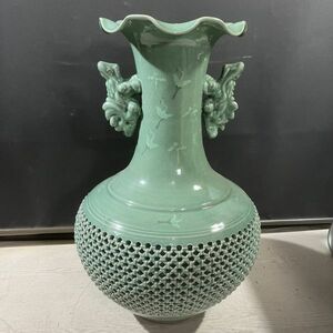 B2-162 最終出品 高麗 青磁 藝元陶芸 花器 双耳 大きな壺 朝鮮伝統工芸品 在銘落款 金達洙印　約W40H63㎝