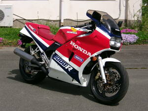 ホンダ/VF1000R/SC16/実働車/17inカスタム/熊本発！！