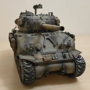 ★アメリカ陸軍 M4A1 OLD PHYLISS 完成品 戦車 プラモデル 1/35 映画フューリー FURY 固定ハッチ