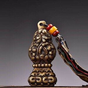 清時代・銅器 【 チベットで収集された老純銅蔵伝の 八宝大権はチベットの印鑑を握っている】中国古美術品 珍品 旧蔵 賞品 置物 時代物