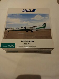 全日空商事　1/200　ANA　DHC-8-400 エコボン DH28014