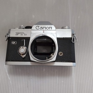 ●[現状品] キヤノン Canon FTb 35mm 一眼レフフィルムカメラ シルバー ボディのみ 332963