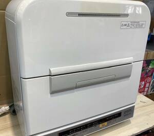 送料無料S77226 Panasonic 電気食器洗い乾燥機　NP-TM6 良品