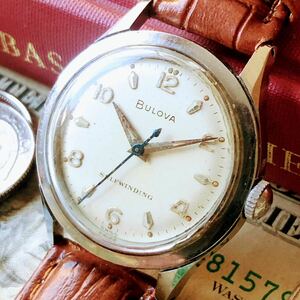 #3054【シックでお洒落】メンズ 腕時計 ブローバ BULOVA 自動巻き 動作品 アンティーク ヴィンテージ 機械式 新品ベルト 銀色 3針 ラウンド