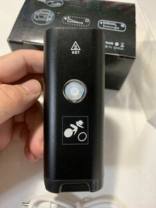 自転車ヘッドライト USB充電式 1800mAh 自転車ライト 防水 LEDヘッドライト 高輝度４モード対応 懐中電灯兼用 スポーツ、アウトドア