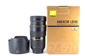 ■ Nikon ■ AF-S NIKKOR 24-70mm F2.8 G ED ●防湿庫保管品●光学系極めて綺麗●純正フード　付属品充実 【極めて美品 送料込】