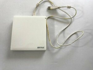 AN23-261 ジャンク扱い BUFFALO バッファロー ポータブル DVD ドライブ DVSM-PN58U2V WH USB 外付け 通電のみ確認 使用感あり レトロ