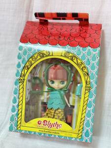 新品未開封 超美品　タカラトミー プチブライス ムチャチャずきん　Blythe