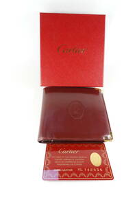 Cartier(カルティエ）二つ折り財布とカードパスケース