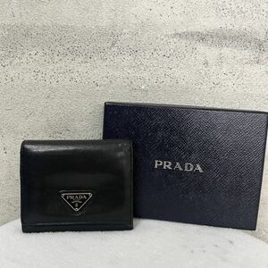 【贅沢品の極み】PRADA プラダ　折り財布 カードケース　コインケース　お札ケース　三角プレート　本革　レザー　ブラック 