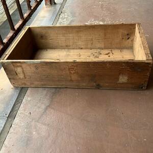 汚れ日焼け劣化有り　木箱 木製　道具箱　古道具 アンティーク レトロ 骨董　ウッドボックス 