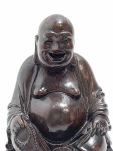 とても朗らかな笑顔をされている布袋様　開運七福神木彫彫刻　仏像　●