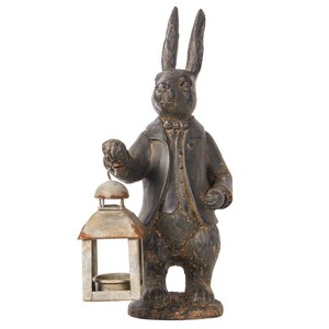 ニッキーホーム製 ヴィンテージメタル風 (ティーライト)キャンドルランタンを下げた、ウサギの置物 彫刻 贈り物(輸入品