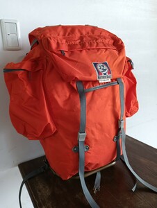 極美品! ヴィンテージ NORRONA ノルウェー製メンズ 大型 登山リュック バックパック 大容量バッグ ノローナ 美品!