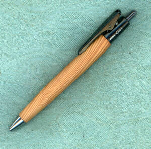 パイロットボールペン,ノック式貴重な屋久杉カスタム、ウッド軸、PB90