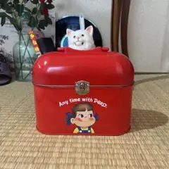 不二家 ぺこちゃん 小物入れ  赤 レッド 缶ケース