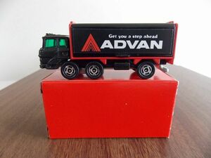 ＃512　　 マニア必見！　超希少　”　ADVAN　”　極上品　ふそうウイングルーフトラック　レース関係者だけの配布品！！