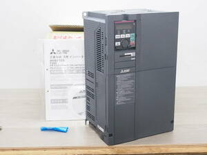 ★【2K0509-3】 美品 MITSUBISHI ELECTRIC 三菱電機 インバータ F800 2023-10 動作保証