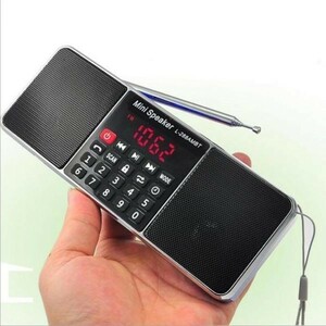 多機能 スピーカー ミニ ポータブル 携帯 充電式 ステレオ FM ラジオ スクリーン サポート TF カード USB MP3 音楽プレーヤー