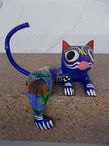 新品 本物 メキシコ 猫 ねこ アレブリヘ 直輸入木彫り 木工細工 ハンドメイド カラフル ブルー