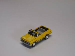 JOHNNY LIGHTNING ジョニーライトニング 1/64 WORKING TRUCK & SUVS Class 1969 Chevy Blazer