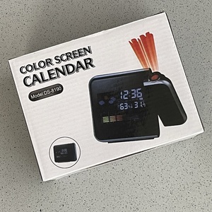 プロジェクタークロック デジタル目覚まし時計 LEDカラー液晶　カレンダー機能