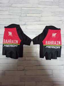 支給品　グローブ　XXLバーレーンメリダ　bahrain merida　新城幸也　Gloves 手袋　ロードバイク　自転車　マクラーレン　ヴィクトリアス