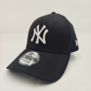 在庫少量！ニューエラ 39THIRTY 【M/Lサイズ】NY ロゴ キャップ 【ブラック】MLB メジャーリーグ NEW ERA 帽子 ヤンキース