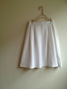 ★白のワッフル生地の可愛いスカート★Mサイズ相当★