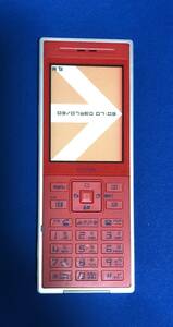 NTTドコモ FOMA D703i Bright Red　モックアップ　デザイン携帯　ストレート携帯