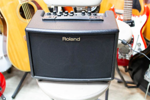 【動作確認済み】　Roland AC-33 Acoustic Chorus ( ローランド AC33 アコースティックギターアンプ )　アコギアンプ